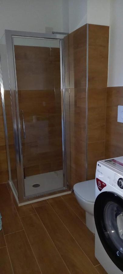 شقة Spilamberto 6B - 12Mins From San Donato M3 Station سان دوناتو ميلانيزي المظهر الخارجي الصورة